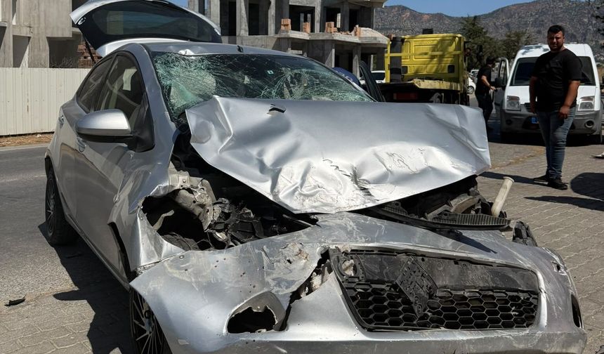 Kimliği meçhul sürücü iki yayaya çarptı… Yayalardan biri hayatını kaybetti, diğeri yoğun bakımda