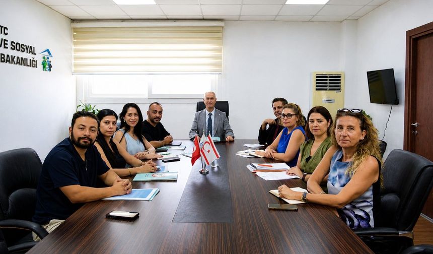 Hasipoğlu: “Eczacı yanında çalışanlara prim desteği sağlanacak”