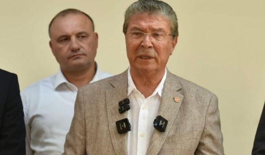 Üstel: “Felakette sağlık çalışanlarımız insan üstü bir gayret ortaya koydu”